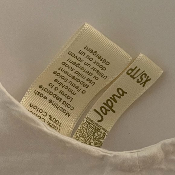 white crop top - Picture 4 of 5